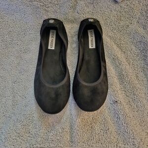 Steve Madden black flats
